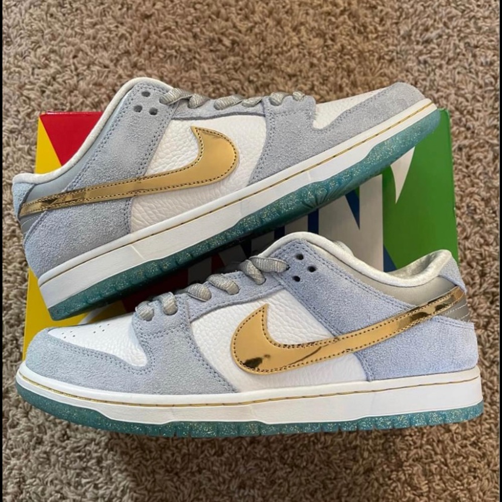 NIKE SB DUNK Skate Shoes
